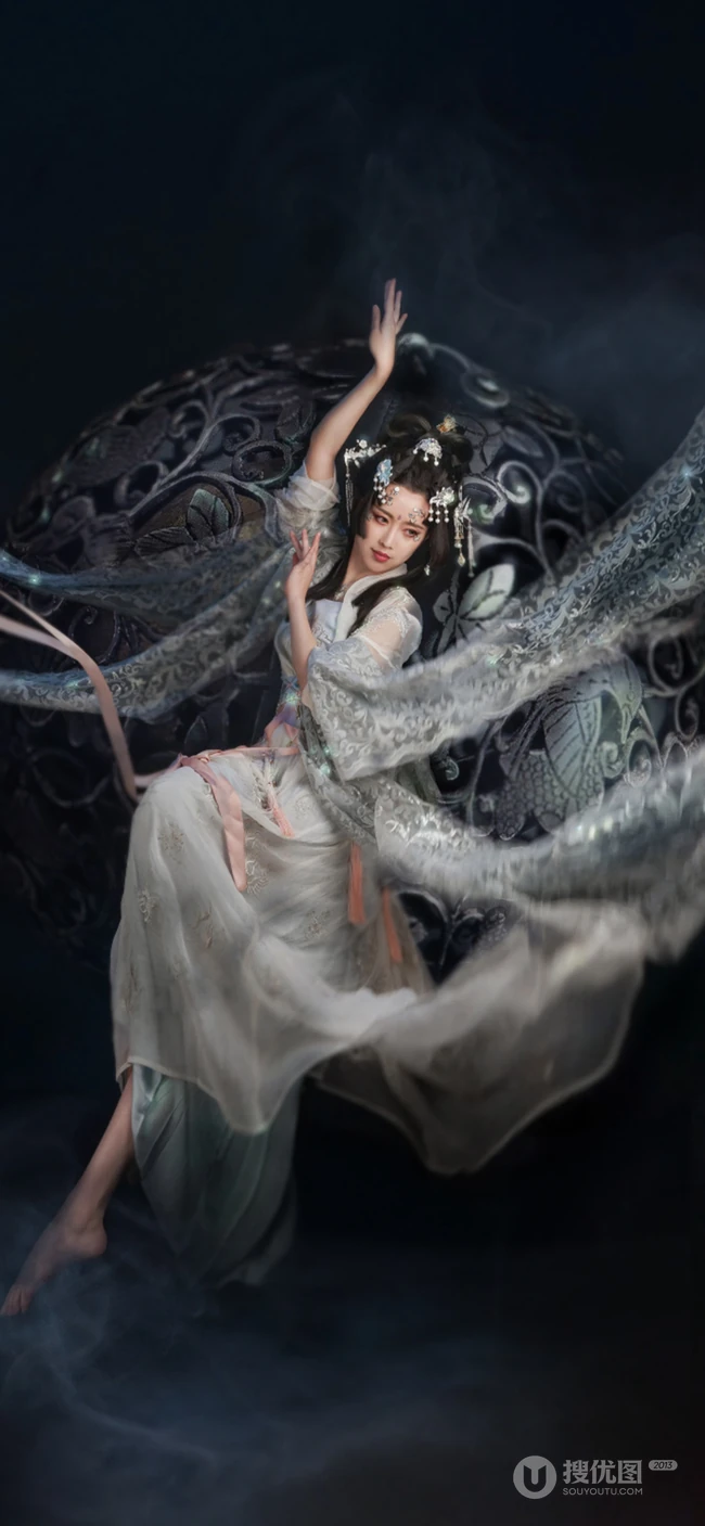 唯美的画风，美艳的古代美女手机壁纸下载