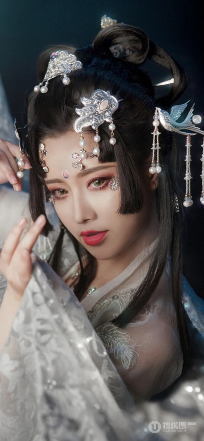 唯美的画风，美艳的古代美女手机壁纸下载