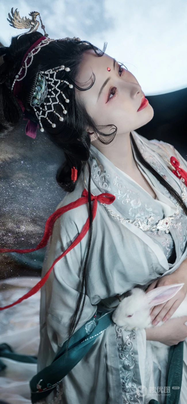 嫦娥奔月，唯美的仙女嫦娥和玉兔的手机壁纸