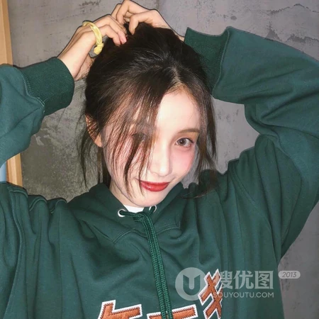 酷酷的，戴口罩的女生小姐姐旅行头像图片