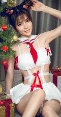 女生模特唐小糖圣诞节麋鹿造型短裙线条感气质写真图片