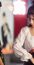 女演员孟子义《我不是购物狂》超美时尚造型剧照图片