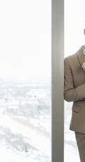 牛骏峰个性撞色西服套装写真图片，这撞色撞得有点狠！