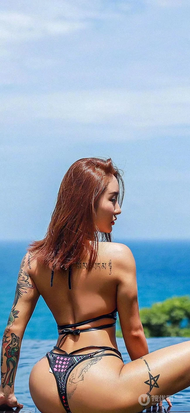 海边纹身海边穿搭性感腰线的养眼美女手机壁纸