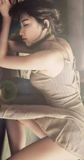 海边纹身海边穿搭性感腰线的养眼美女手机壁纸