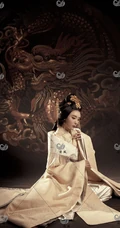 唐装女生莫晓希复古艺术摄影写真，尽显风华绝代武则天风采