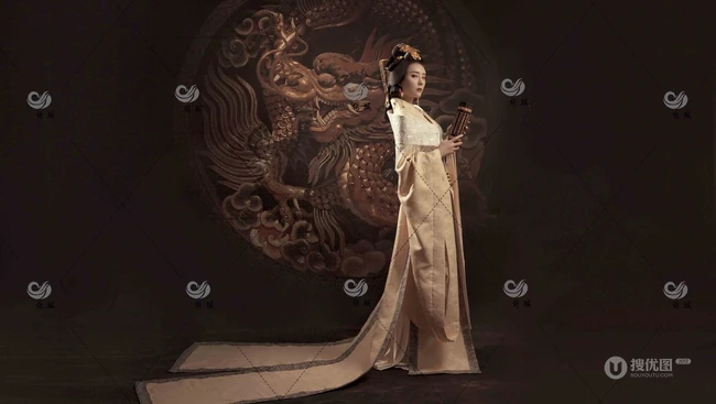 唐装女生莫晓希复古艺术摄影写真，尽显风华绝代武则天风采