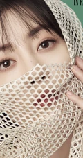 李溪芮《In_Famous视界》杂志写真图集，民族风穿着复古优雅