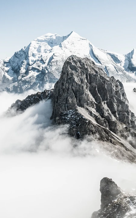 巍峨雄伟的雪山高清护眼手机壁纸2K屏专属