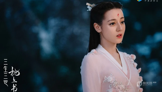 迪丽热巴古装仙气扮相剧照，《三生三世枕上书》迪丽热巴个人剧照图片