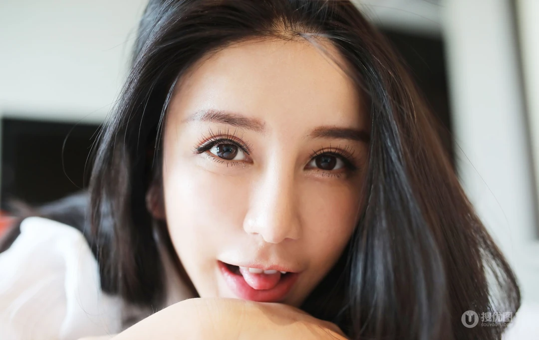性感美胸，翘臀，长腿御姐高清私房写真壁纸图片集
