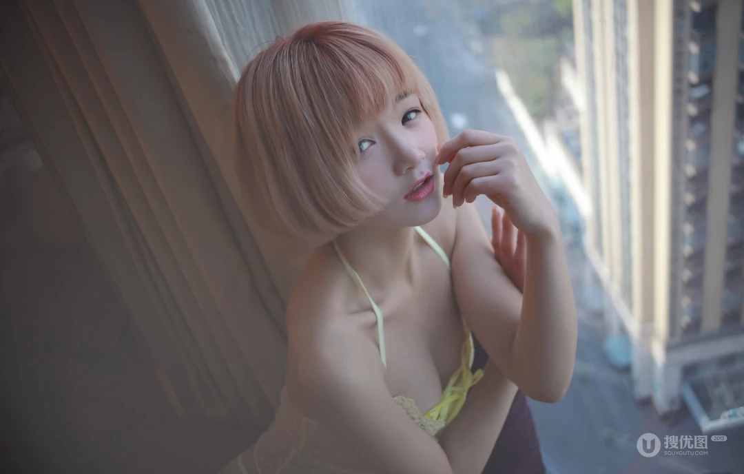 性感美胸，翘臀，长腿御姐高清私房写真壁纸图片集