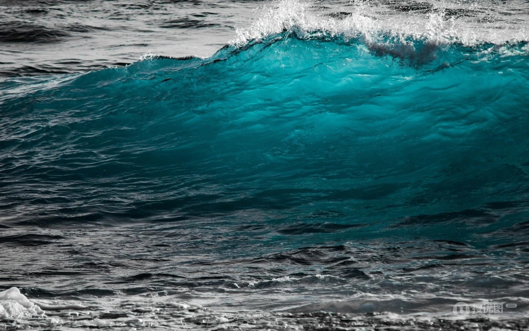 大海、海浪、浪花、波涛汹涌的海浪浪花景色壁纸图片