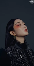蒋梦婕另类美妆登《精美JSTYL》杂志，与戏剧融为一体的风格写真大片