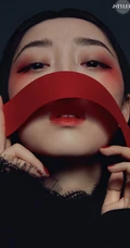 蒋梦婕另类美妆登《精美JSTYL》杂志，与戏剧融为一体的风格写真大片