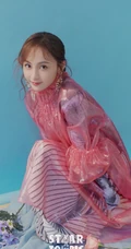姚笛蕾丝红裙高跟登《星光邦》杂志靓丽动人写真图片