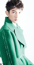 王源《时装 LOFFICIEL》封面大片，用简洁画风呈现浪漫复古姿态