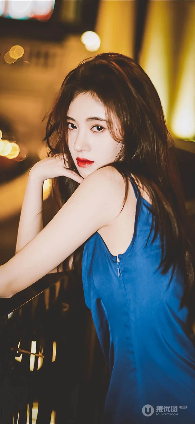 美女明星鞠婧祎魅力笑容专属精美手机桌面