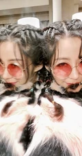 汤晶媚气质图片，女演员汤晶媚V领长裙气质匀称写真图片