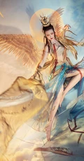 抖音红人&ldquo;真的菜菜&rdquo;国家宝藏系列唯美&ldquo;金翅鸟&rdquo;COS摄影手机壁纸三月推荐