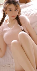 浅粉白皙精选少女邹同学闺房写真图集，匀称身形穿啥都好看