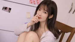 黑直长发清新美丽娇小美女私房写真桌面壁纸图片