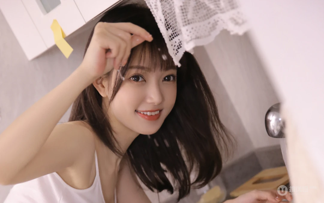 黑直长发清新美丽娇小美女私房写真桌面壁纸图片
