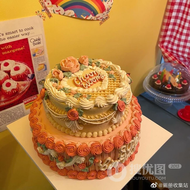 欧式风格的爱心撞色生日蛋糕图片 第4张