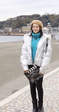安悦溪户外生活照，安悦溪微博晒海边取景旅拍日常写真图片