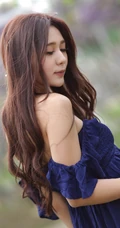长发性感大胸美女手机壁纸推荐