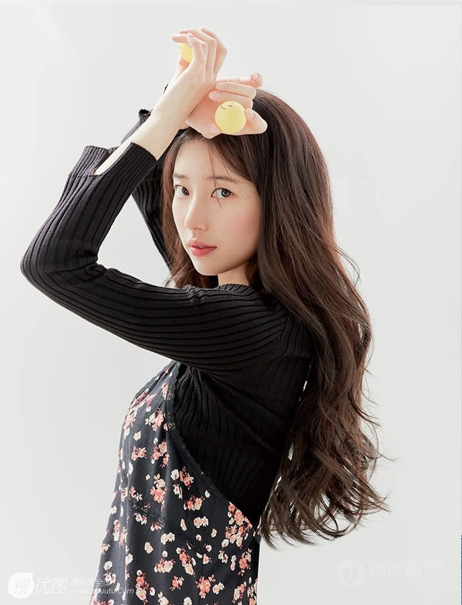 韩国气质女生裴秀智牛仔裤系列柔美动人写真图片