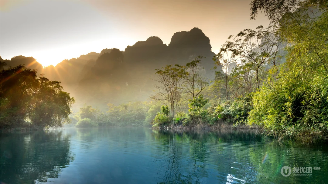 湖中山水景色，如中国画般的湖中山水景色桌面壁纸图片