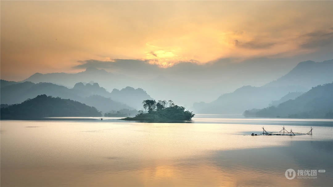 湖中山水景色，如中国画般的湖中山水景色桌面壁纸图片
