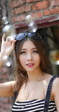 邻家小姐姐型清纯美女高清手机壁纸套图