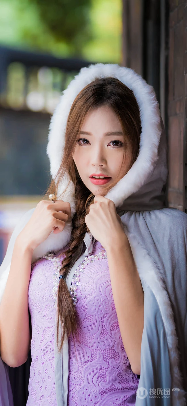 邻家小姐姐型清纯美女高清手机壁纸套图