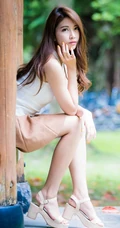 邻家小姐姐型清纯美女高清手机壁纸套图