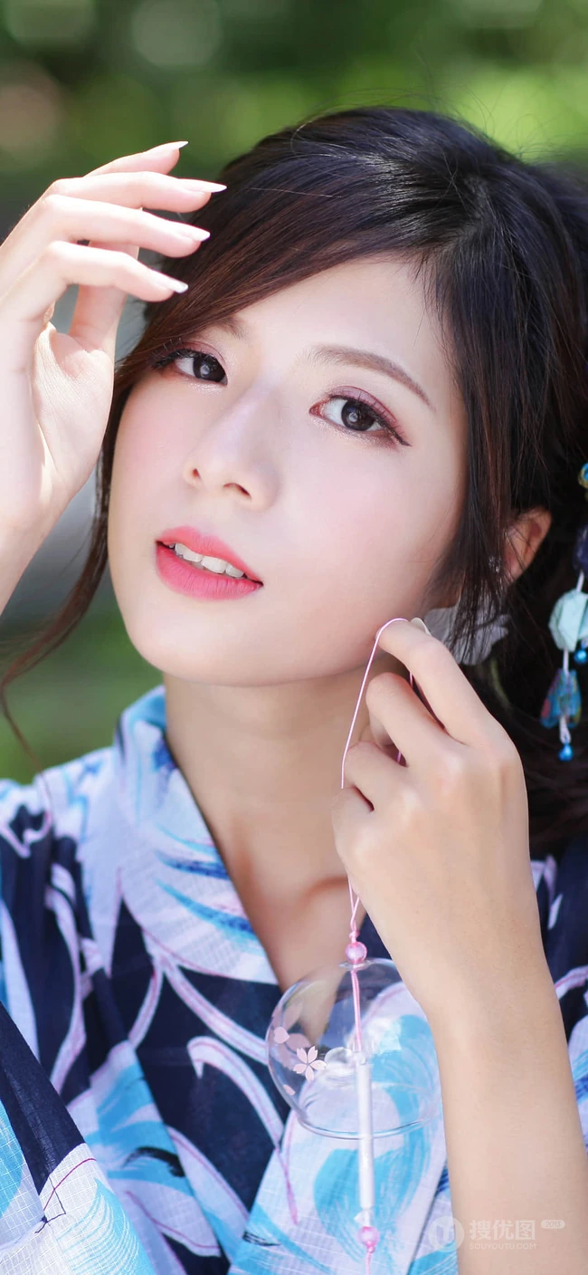 和风大眼长发等各类美女小姐姐手机背景图片