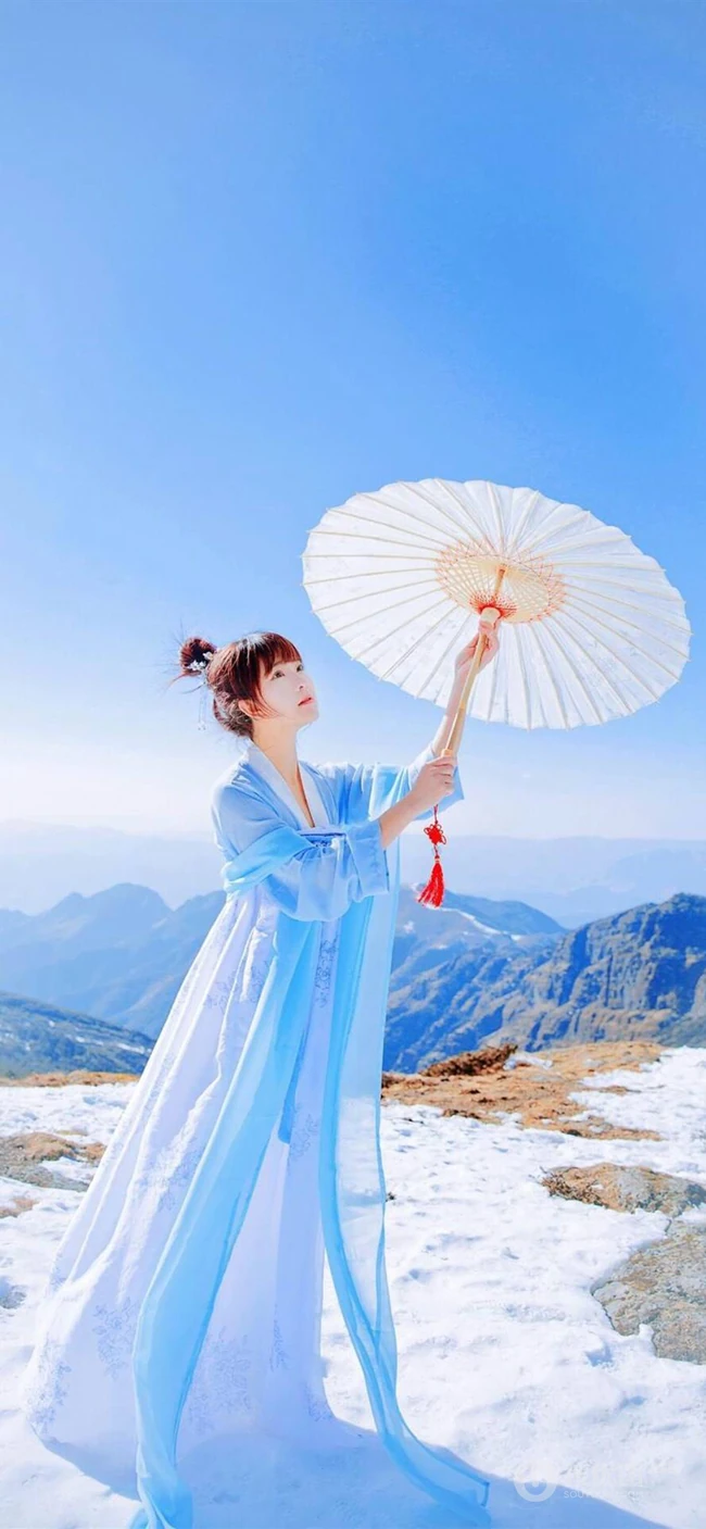 梦幻唯美场景下的学生妹，和风长发清纯女生手机壁纸三月六日推荐
