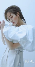 张钧甯清新纯美杂志写真，台湾女生张钧甯慵懒湿发仙气美图