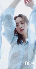 张钧甯清新纯美杂志写真，台湾女生张钧甯慵懒湿发仙气美图
