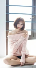 象牙般线条感白皙修长，气质女生九尾喵喵露肩装毛衣居家气质写真