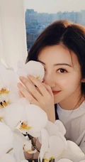 景甜白T短袖清新居家休闲装动人写真图片