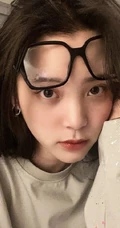 欧阳娜娜绿洲晒酷美，可爱，搞怪等各类自拍照图片