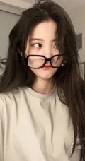 欧阳娜娜绿洲晒酷美，可爱，搞怪等各类自拍照图片