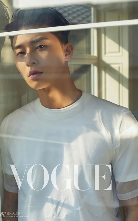 朴叙俊《VOGUE》杂志蜕变主题帅气有型写真图片