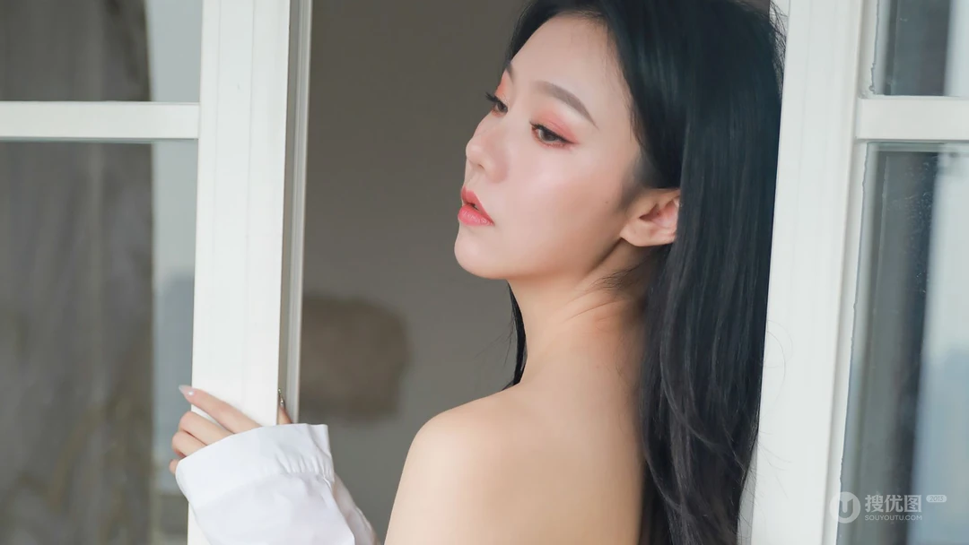 黑色蕾丝吊带短裙美女安然高清性感私房丝袜桌面壁纸图片