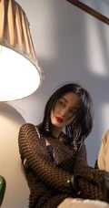 王子文3月份优家画报杂志写真图集，着装魅惑，红唇柔美气质