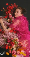 乔欣化身百花仙子登ELLEidol杂志写真，尽显少女风情，复古而浪漫