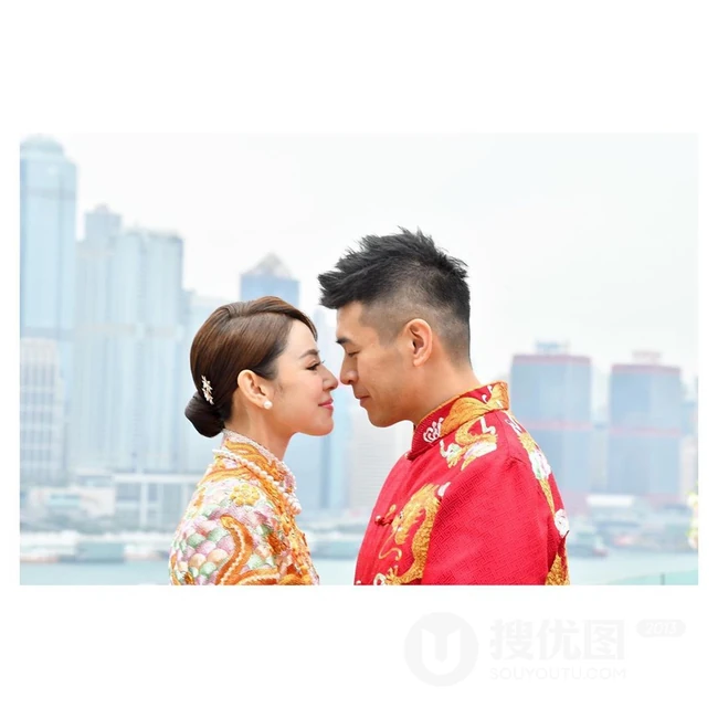 丁子高前女友谭凯琪，个人社交网站晒结婚照，并甜美配文