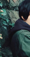 春意盎然，日本男星山崎贤人春意户外街拍写真图片
